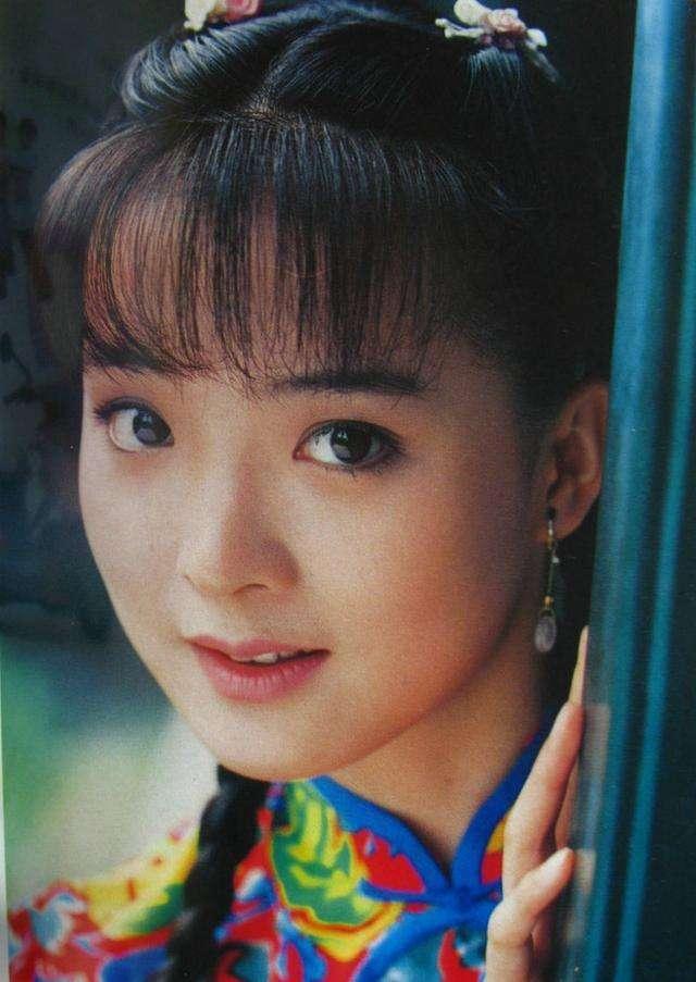 46岁王艳近照臃肿壮实 新剧路透被指撞脸贾玲