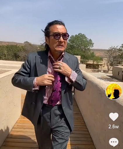 56岁孙兴豪宅曝光 装修复古还带超大游泳池