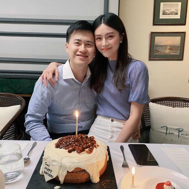 文咏珊亲手烘焙讨老公欢心 坐大腿上狂撒娇