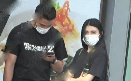 窦骁何超莲反手抱完整视频 IMG0025116ac6e754719574148.jpeg
