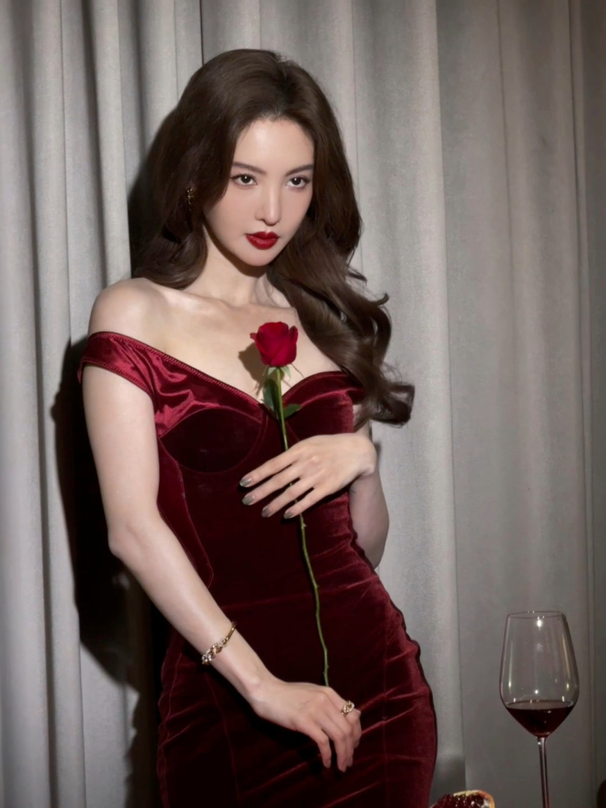 金晨胡夏被曝分手女方单方面取关刚见过父母