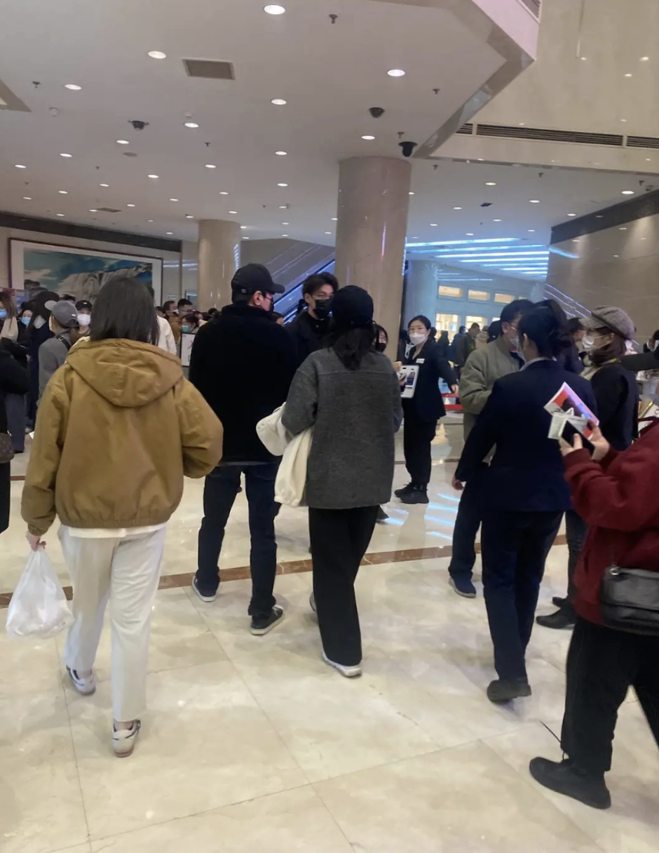 美国视频二人世界 IMGe0be037d2ca763075231960.png